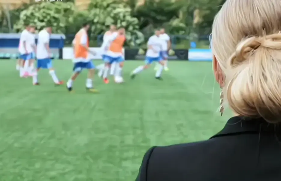 法国足球队的女老板们Footballers'Moms高清完整版免费在线观看